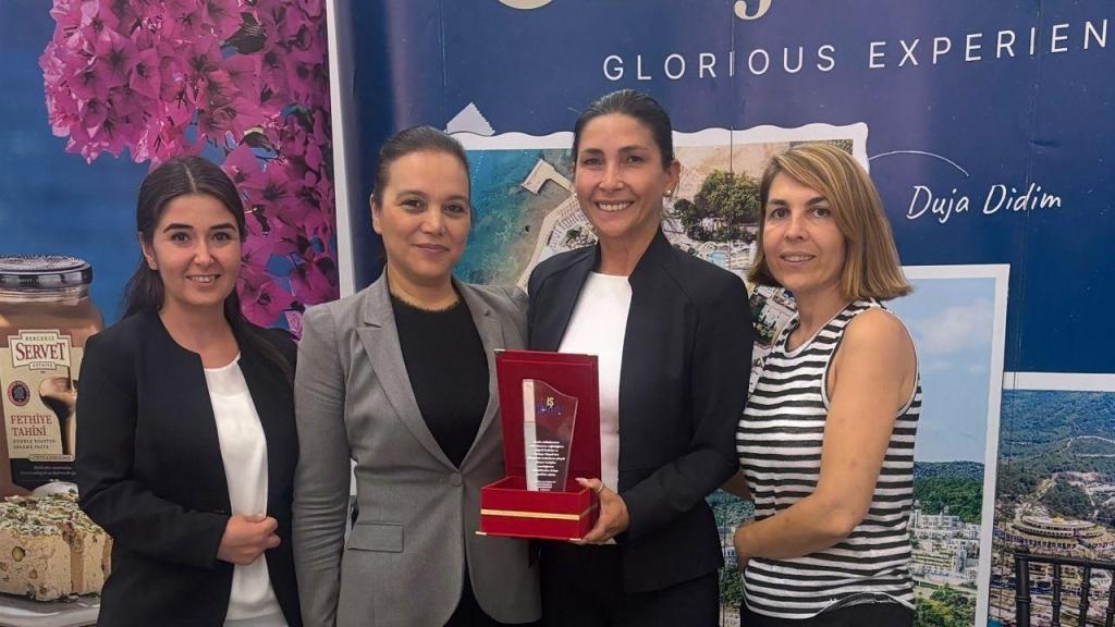 Duja Hotels: Türkiye Yüzyılı Kadın İstihdam Ödülü'nü Alan Tek Turizm Markası