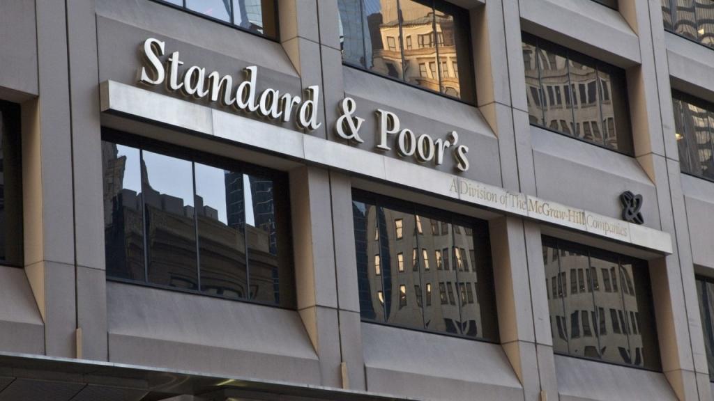 S&P Global, Kenya'nın Kredi Notunu Düşürdü: Borç ve Mali Görünüm Baskısı