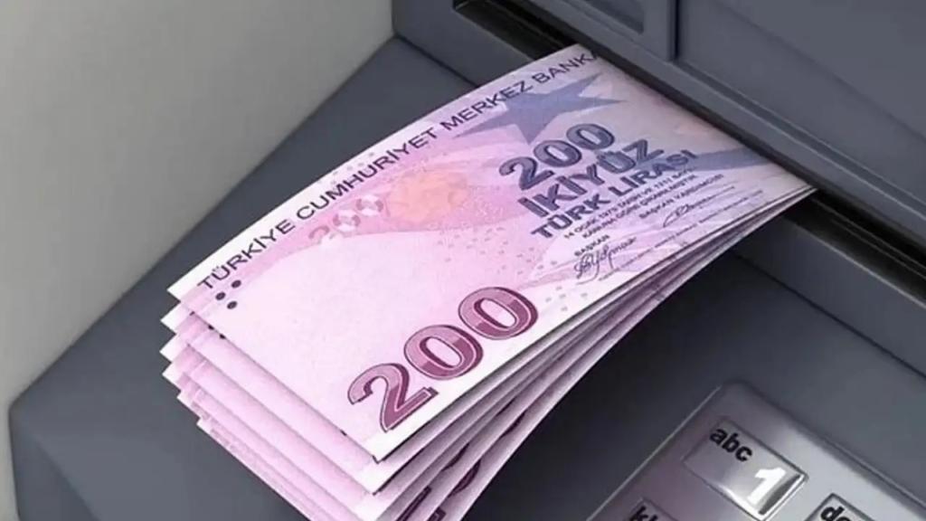 ATM'lerde 50 TL Banknot Sıkıntısı: Yeni Yıl Sadece 'O' ile Geliyor!