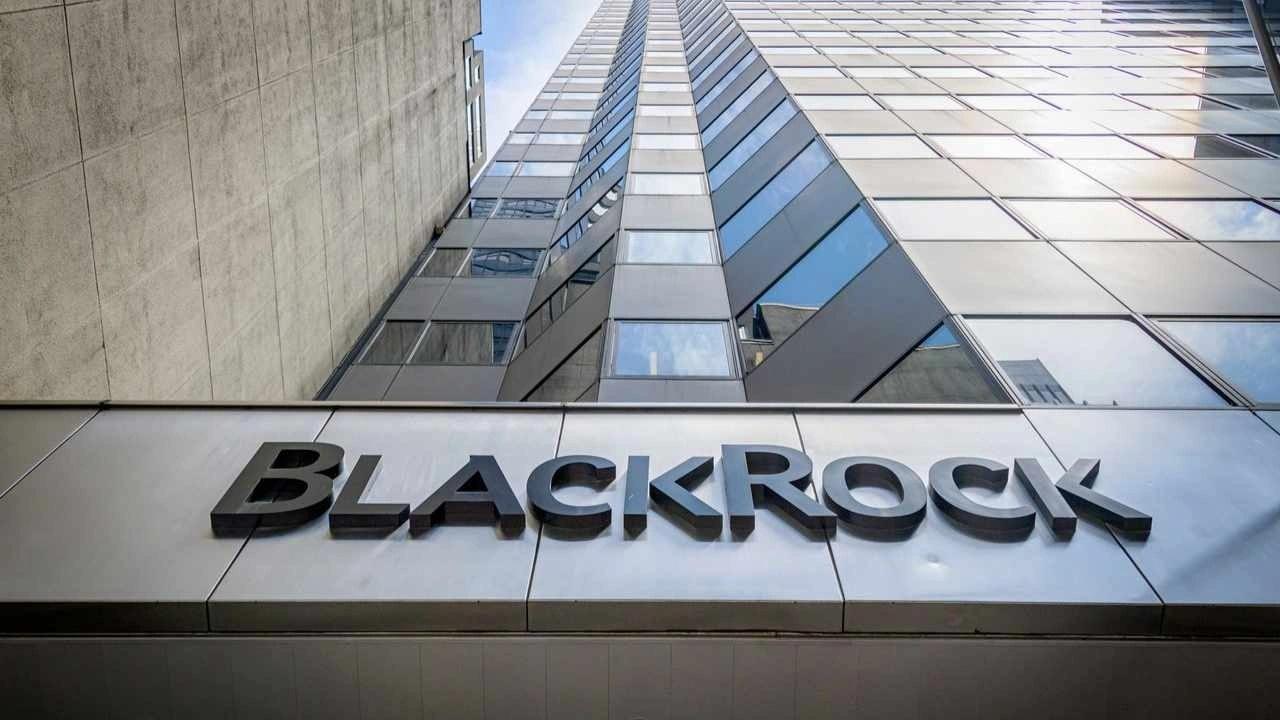 BlackRock 387 Milyon Dolarlık Bitcoin Alımıyla Kripto Piyasasını Ateşledi!