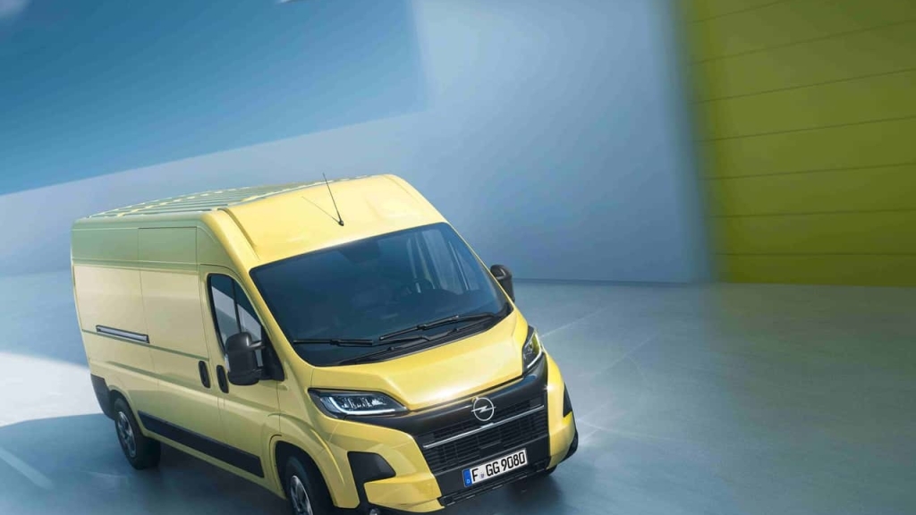 Opel, Hanover'de 500 Kilometre Menzilli Yeni Hidrojen Yakıt Hücreli Movano'yu Tanıtıyor