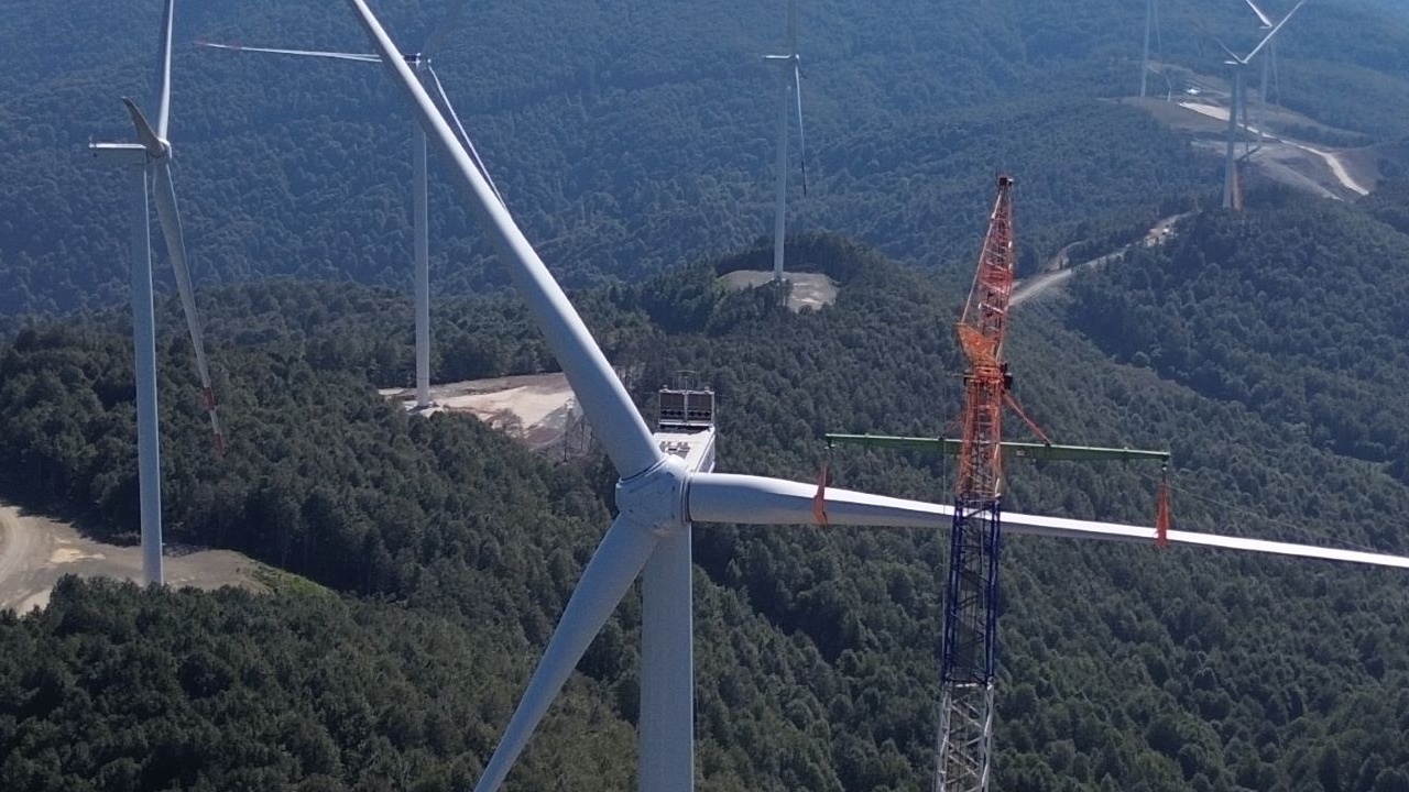 59 Kuş Türünün Yaşadığı Bölgede 14 Yeni Rüzgar Türbini: Eksim Enerji Çevreye Duyarlılığıyla Dikkat Çekiyor