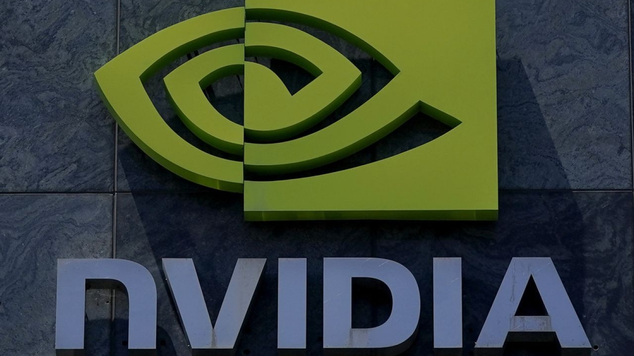 Nvidia'nın Piyasa Değeri 279 Milyar Dolar Eridi: Yapay Zeka Balonu Patlıyor mu?