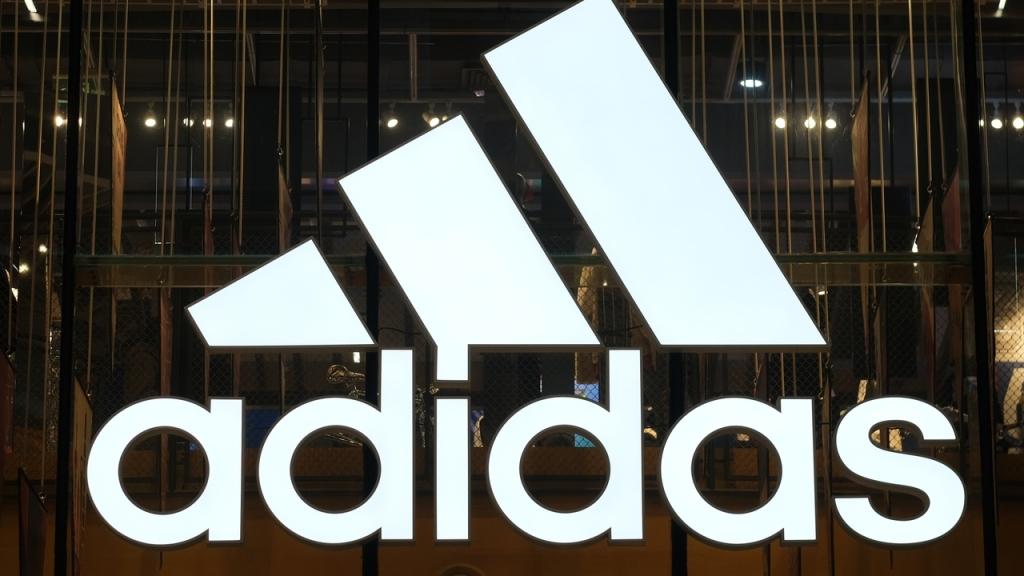 Adidas ile Ortaklık: STEPN GO 1.000 NFT Spor Ayakkabısı ile Geri Dönüyor mu?