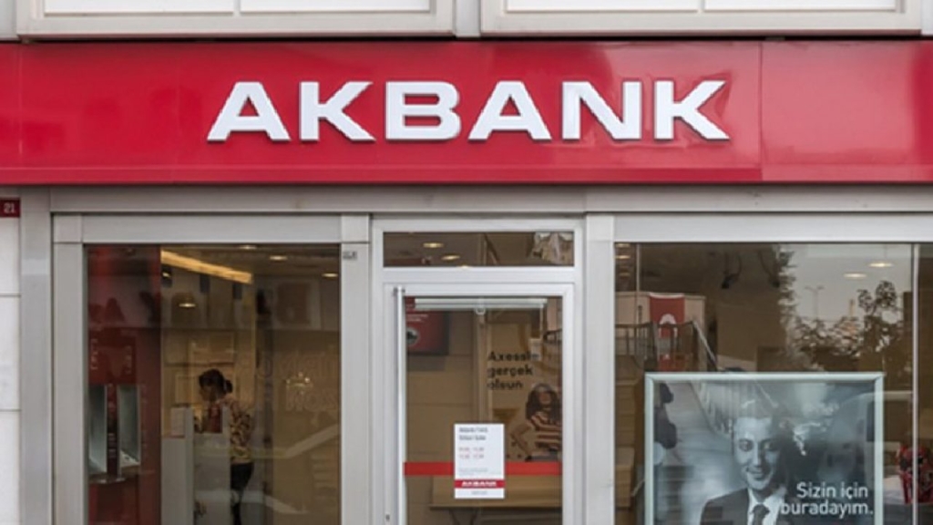 Akbank Çalışma Saatleri 2024