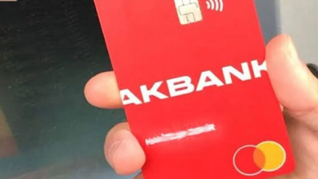 Akbank banka kartı kart numarası nerede yazar