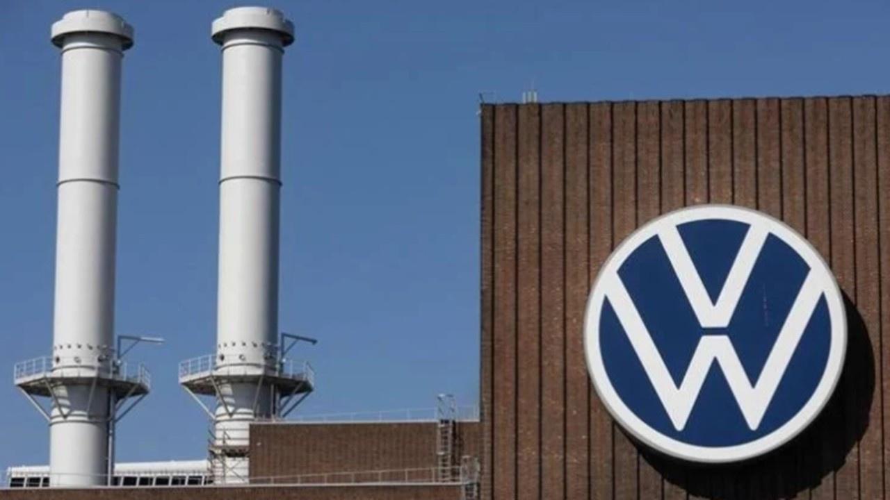 Volkswagen Çin'de Fabrika Kapatıyor: Talebin Azalması Nedeniyle 360.000 Araçlık Üretim Durdurulacak