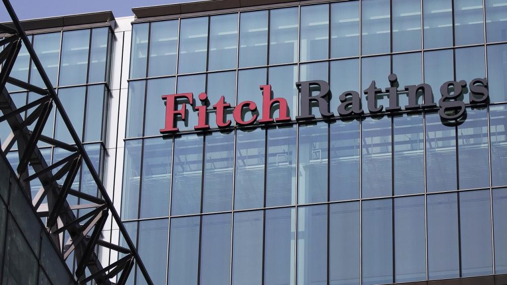 Fitch: Türkiye Faiz Oranları 2025'te Düşmeye Başlayabilir, Yeni Not Artışı Beklentisi