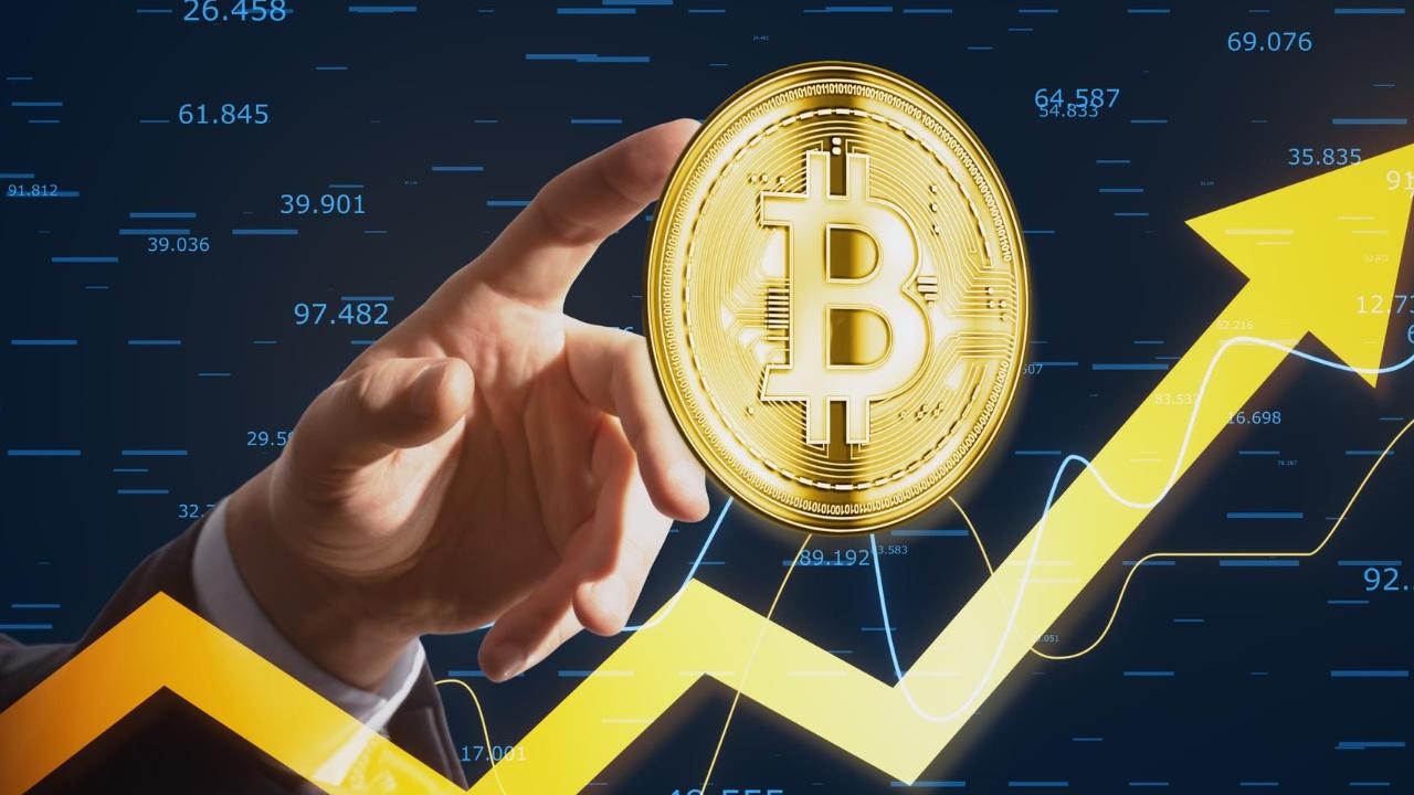 Bitcoin Yıl Sonuna Kadar 100.000 Dolara Ulaşabilir mi? Ünlü Analistin Tahmini!