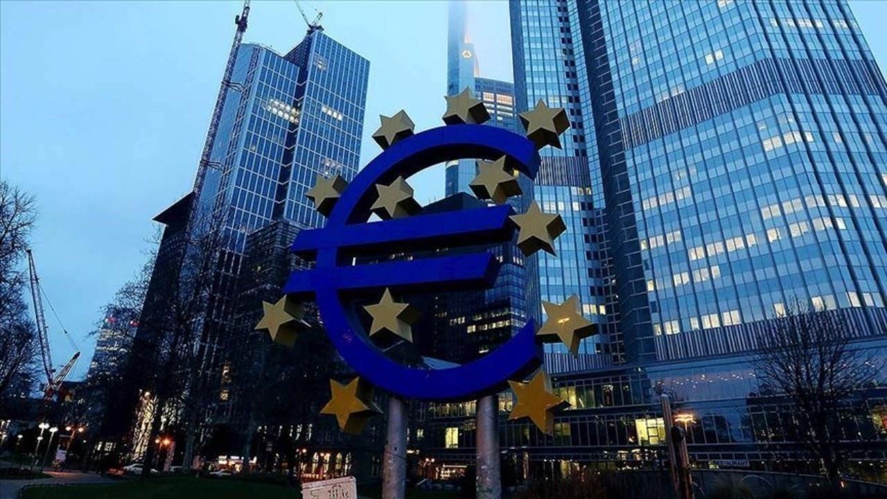 Euro Bölgesi'nde Faiz İndirimi İhtimali Yüzde 50'ye Çıktı