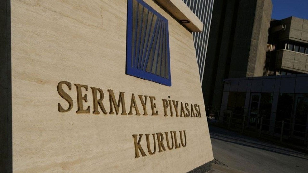 SPK 7 Şirkete Sermaye Artırımı ve Borçlanma İzni Verdi: 10 Milyar TL'nin Üzerinde Yatırım