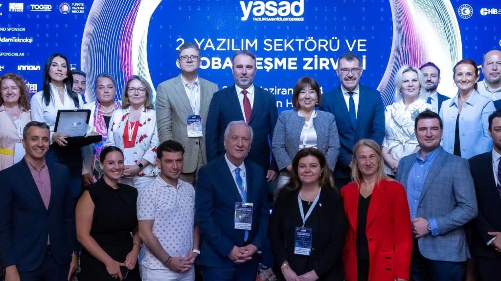 Türkiye Yazılım Ekosistemi 2024 Raporu: 3,44 Milyar Dolarlık İhracat Hedefi ve Yeni Trendler