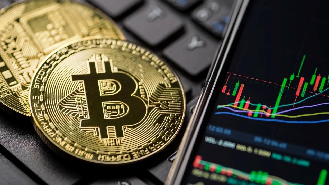 İran'a Saldırı Sonrası Bitcoin ve Kripto Düştü: Fiyatlar 'dan Fazla Azaldı