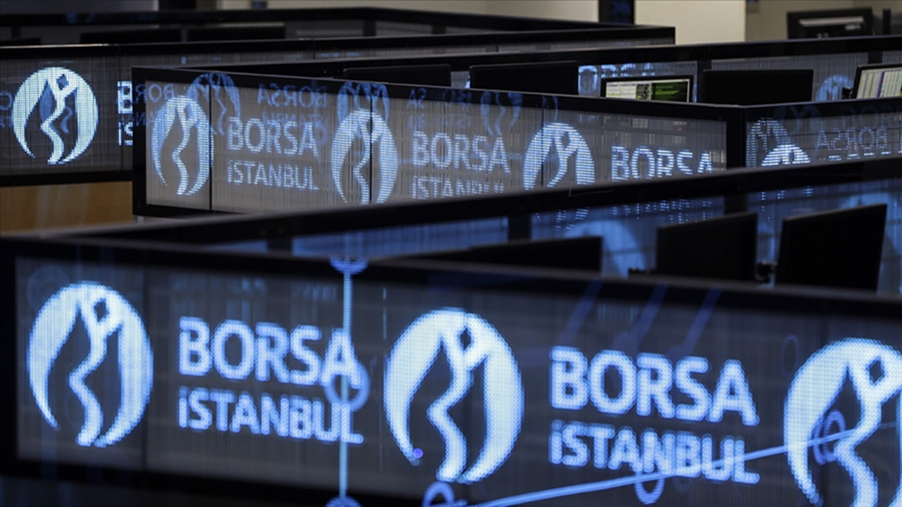 BIST 100 Endeksi 10.000 Puanı Geçti! Faiz Hareketliliği Piyasaları Sarsıyor