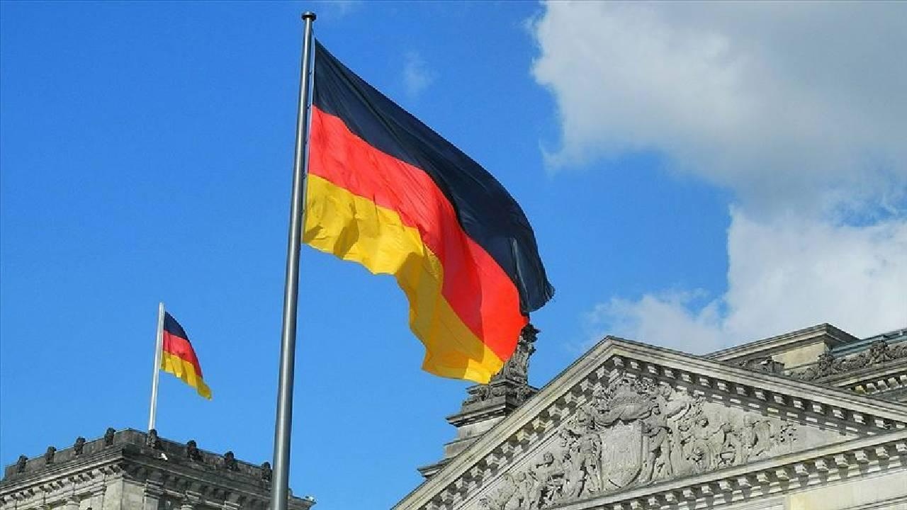 Alman Ekonomisi Yavaşlıyor: Bundesbank, Resesyondan Uzak Olduğunu Söylüyor