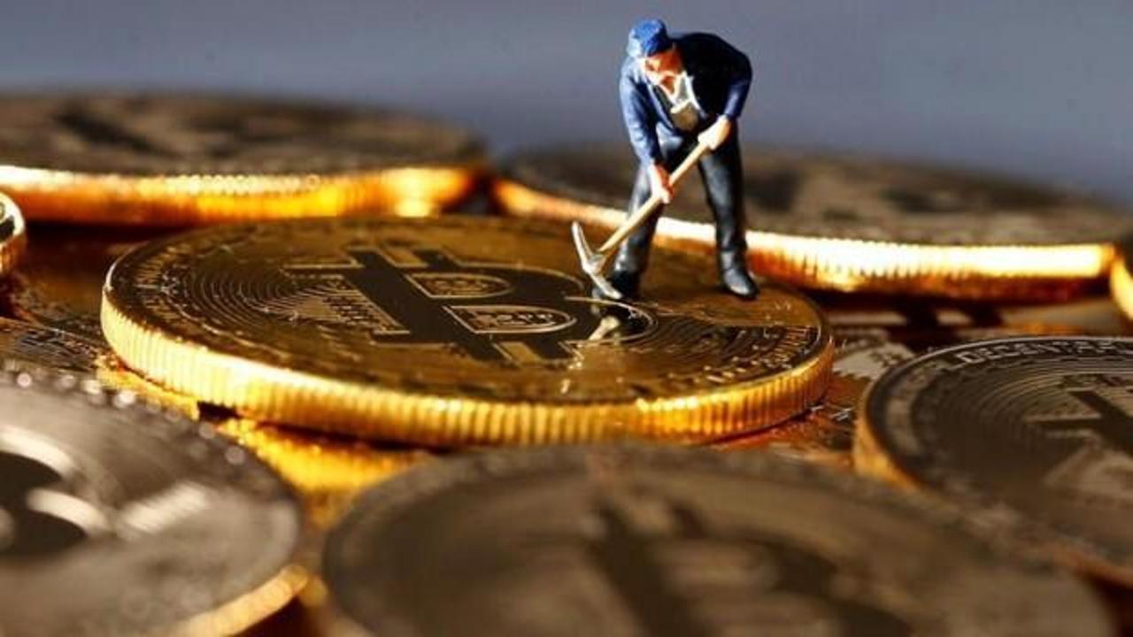 Bitcoin 4.000 Dolar Düştü! Güvenli Liman Altın mı?