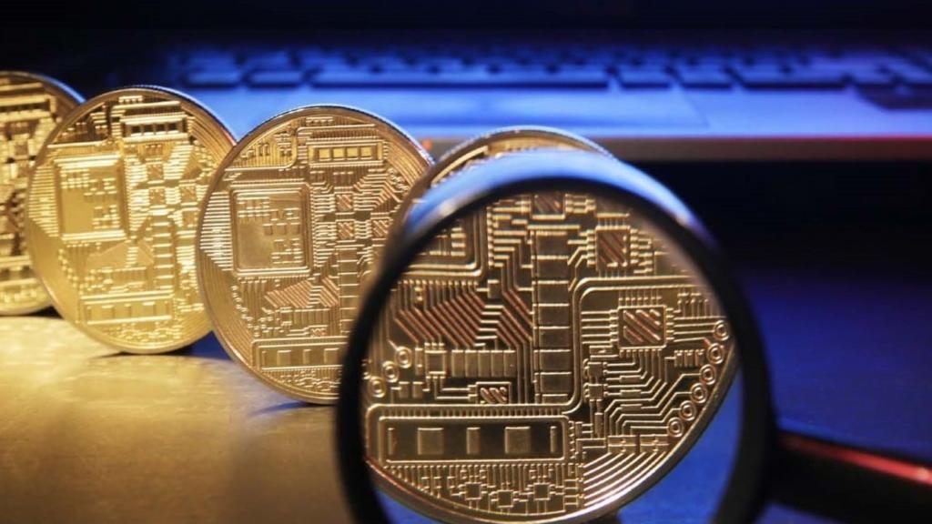 Bitcoin Zirvede, Altcoin'ler Sıkışıyor: Analistten Çarpıcı Piyasa Yorumu!