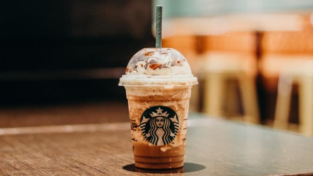 Starbucks Küresel Satışlarında Üç Üst Üste Düşüş: %7'lik Azalma