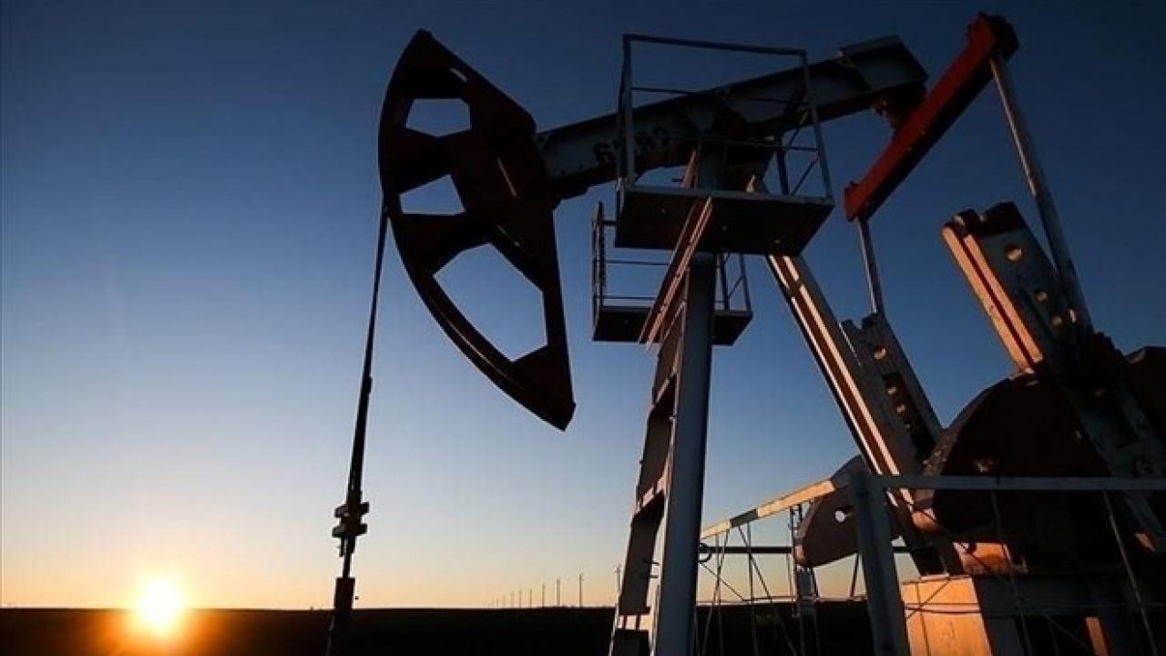 IEA Petrol Talebi Artış Tahminini Üçüncü Kez Düşürdü: Çin'in Etkisi