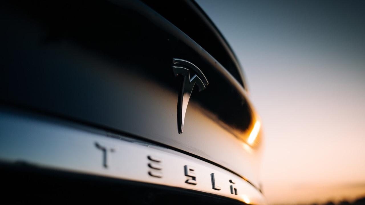 Tesla Robotaksi Etkinliği Öncesi Yatırımcı Endişeleri: 10 Ekim'de Neler Olacak?