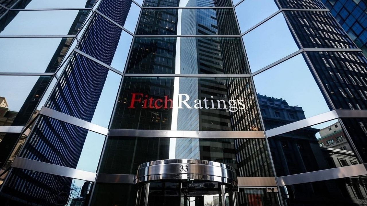 Türk Bankaları Performansı Fitch'ten Eleştiri Aldı: Zayıf İş Hacimleri ve Yüksek Faiz Oranları