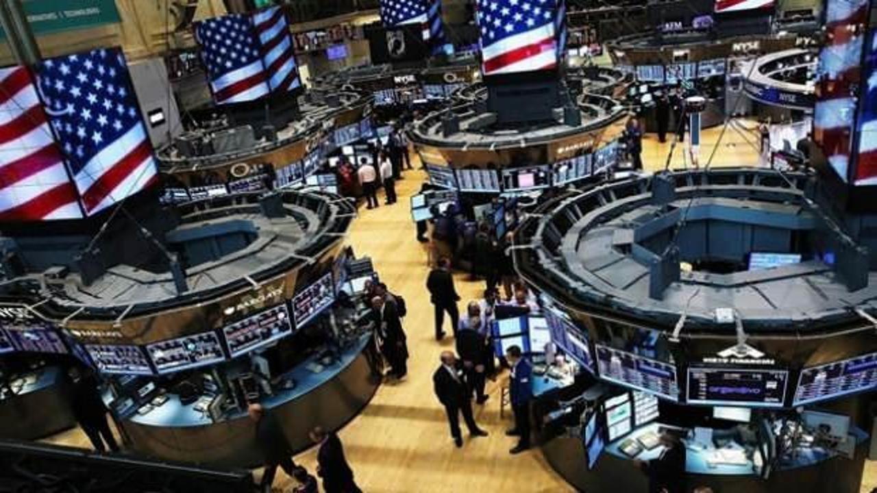 Dow Jones ve S&P 500 Rekor Kırdı: 43.000'in Üzerinde