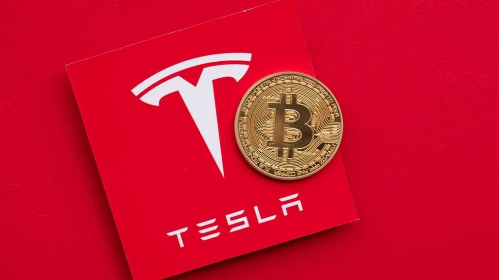 Tesla 767 Milyon Dolarlık Bitcoin’ini Hareket Ettirdi: Yeni Bir Dönem mi Başlıyor?