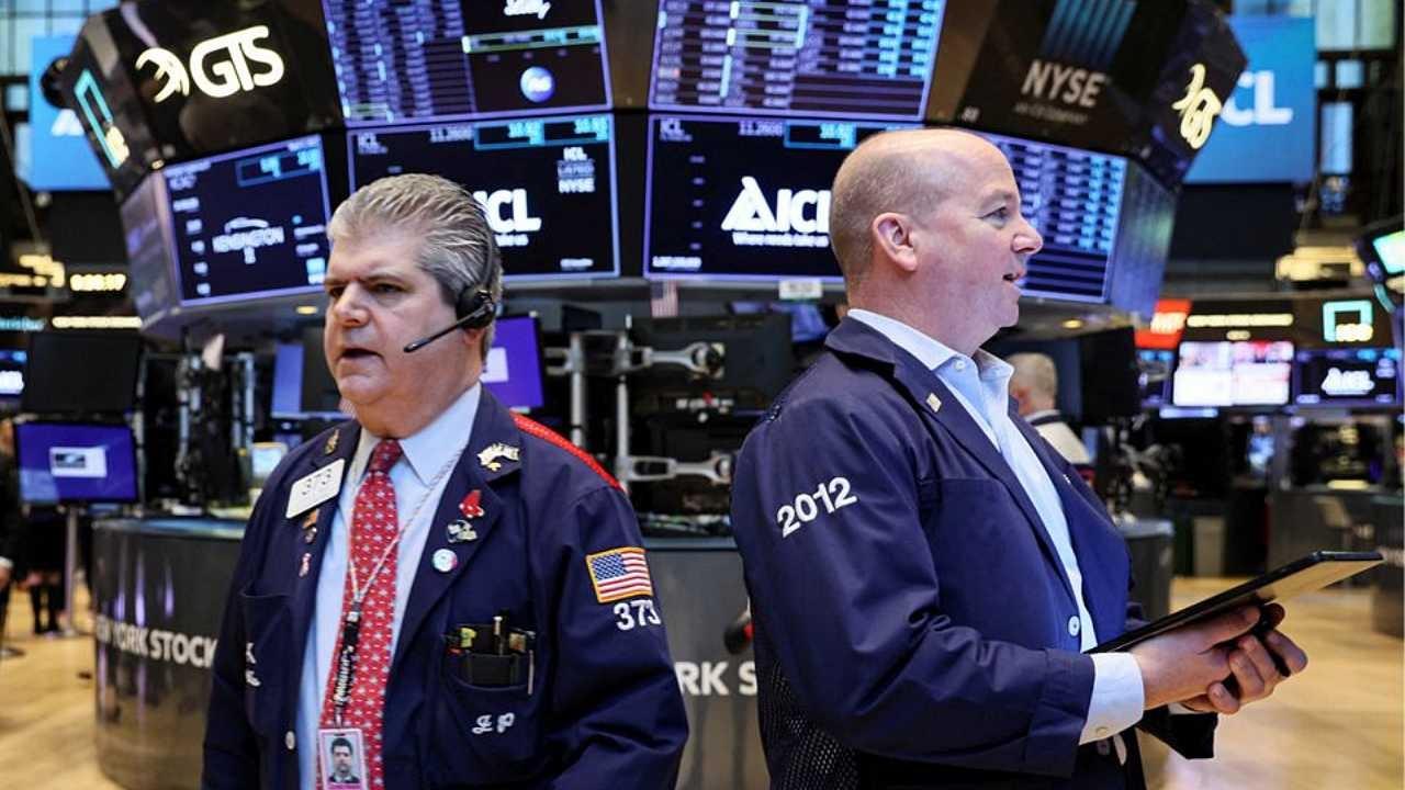 ABD İstihdam Verileri Öncesi Wall Street'te Düşüş: FedEx ve ZIM Hisseleri Çakıldı!