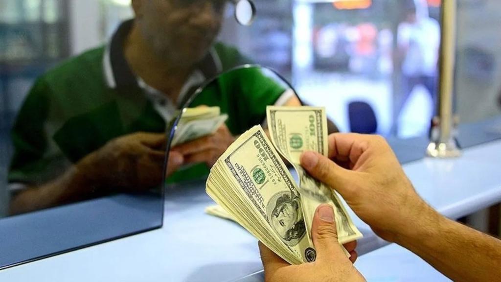 Dolar Oynaklığı 2 Yıldır En Yüksek Seviyede: Seçimler Beklentisi Piyasaları Sarsıyor