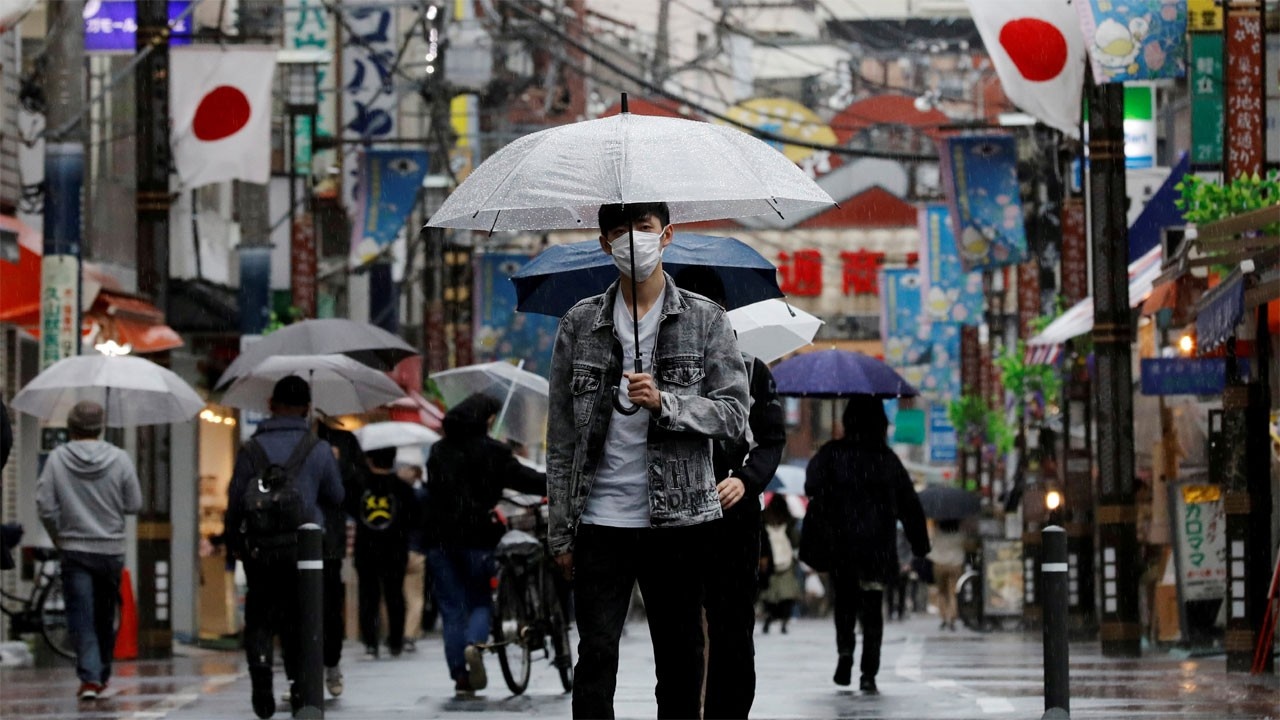 Japonya'da İşsizlik Oranı %2,4'e Düştü: BoJ'un Faiz Kararı Bekleniyor