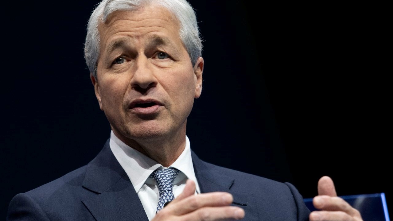 JPMorgan CEO'su Jamie Dimon'un Sessiz Desteği: Kamala Harris'e Yakın mı?