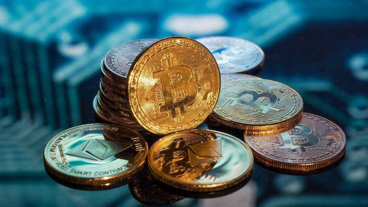 Bitcoin ETF'leri 1 Milyar Doları Aştı!