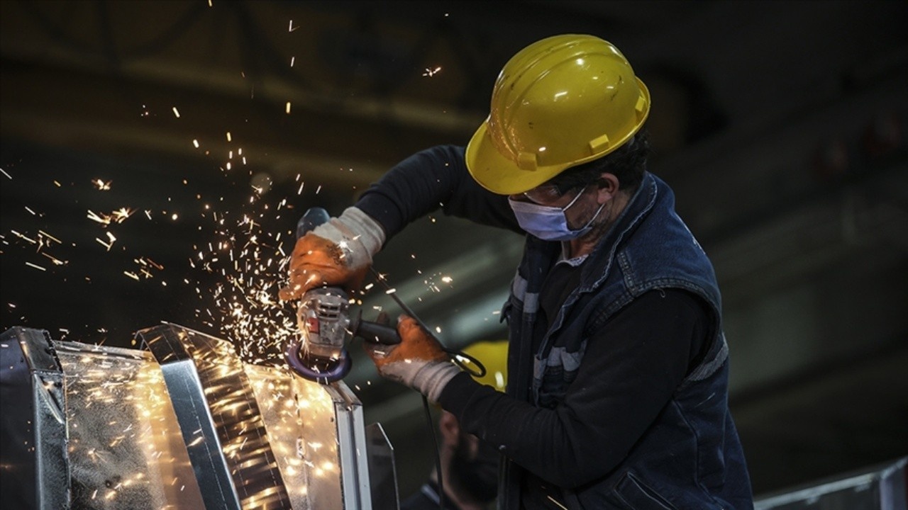 Almanya Sanayi Üretimi Eylül'de %2,5 Daraldı