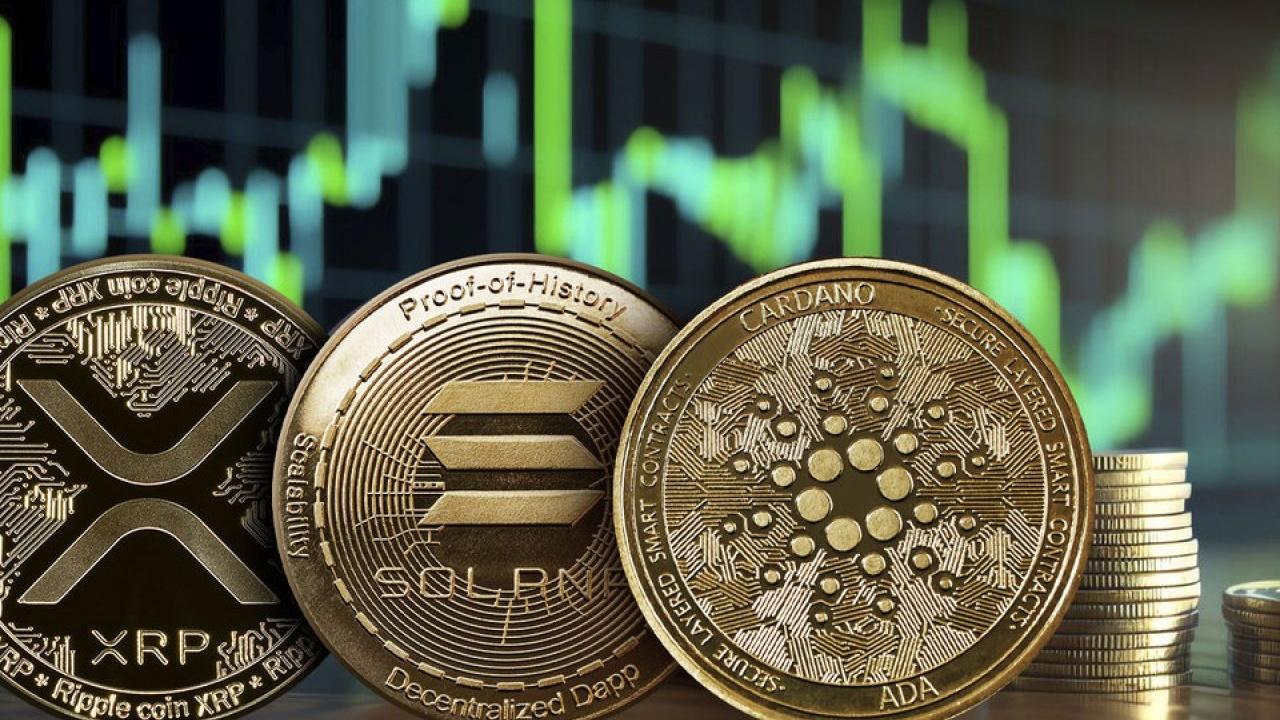 4 Altcoin Fiyatları Uçuşa Geçti: Altcoin Sezonu Başladı mı?