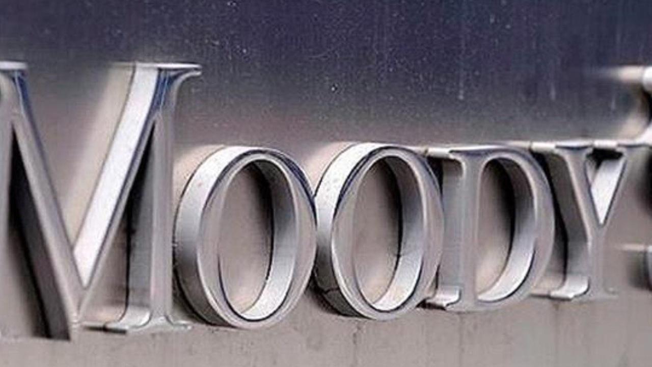 Fransa'nın Kredi Notu Moody's Tarafından Düşürüldü