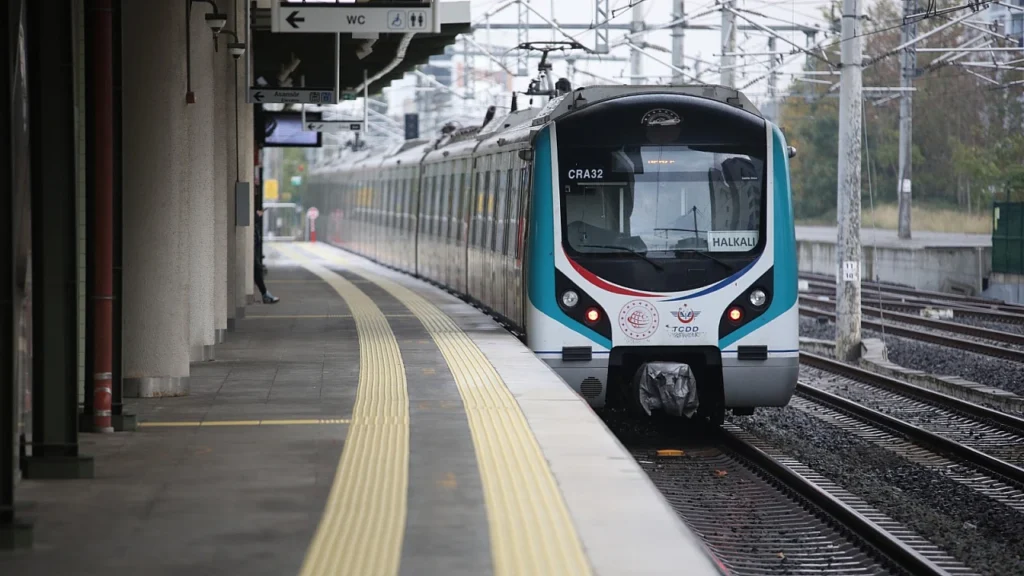 Marmaray çalışma saatleri