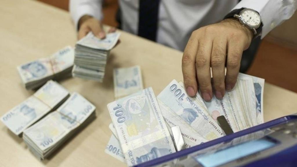 Bankacılık Sektöründe 317 Milyar TL Mevduat Azalışı