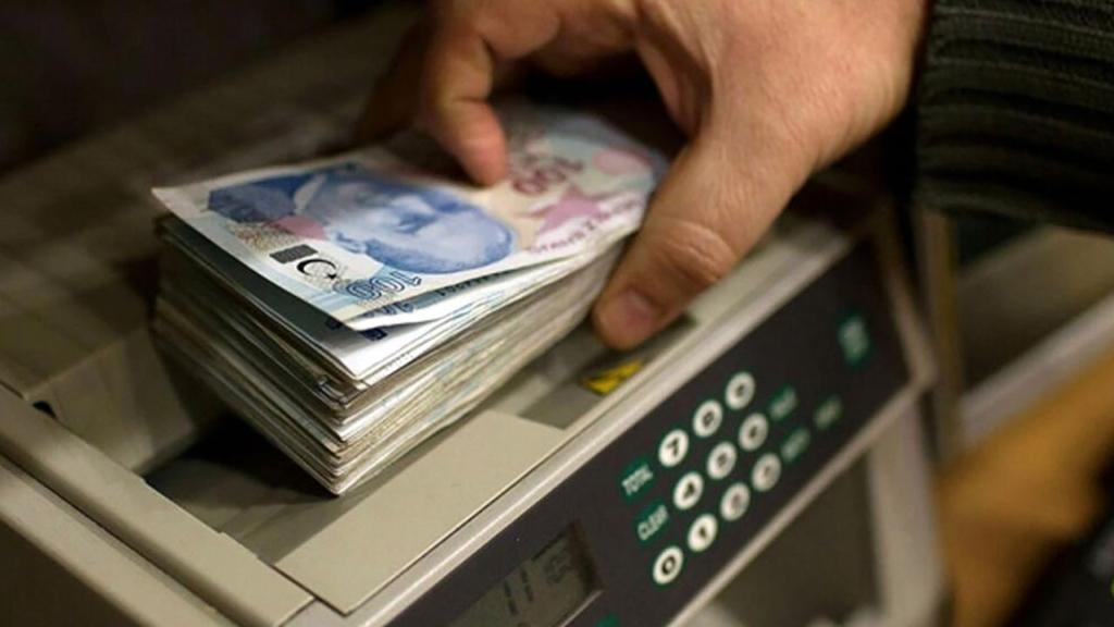 Bankacılık Sektöründe 318 Milyar Liralık Mevduat Düşüşü